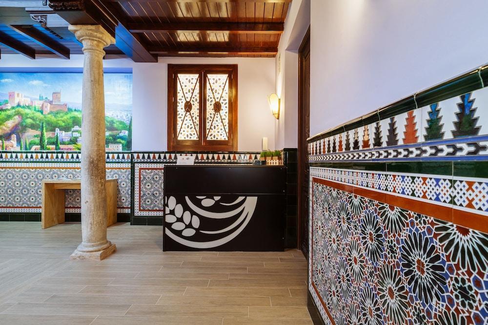 Hostal Arriola Гранада Екстериор снимка