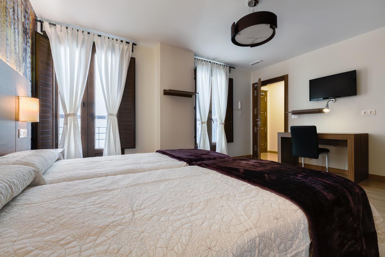 Hostal Arriola Гранада Екстериор снимка