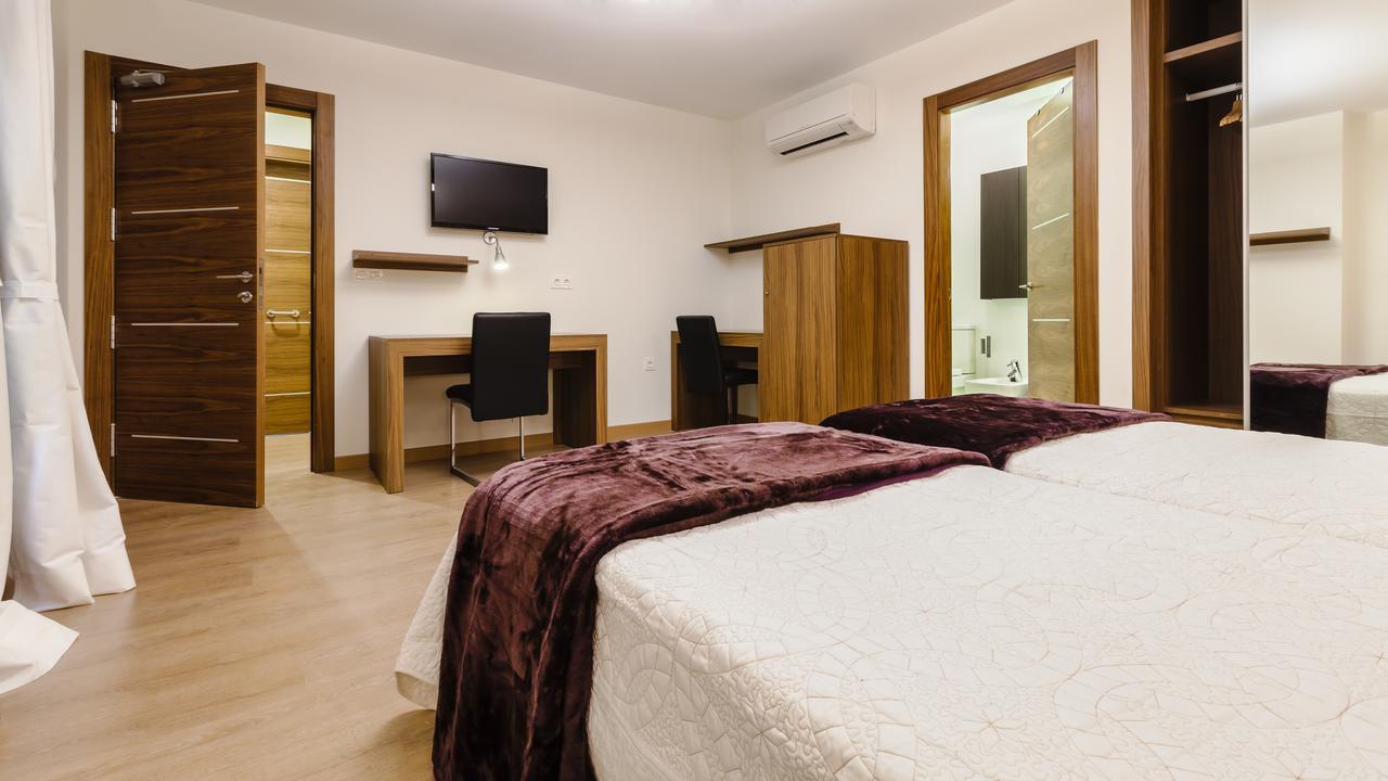Hostal Arriola Гранада Екстериор снимка