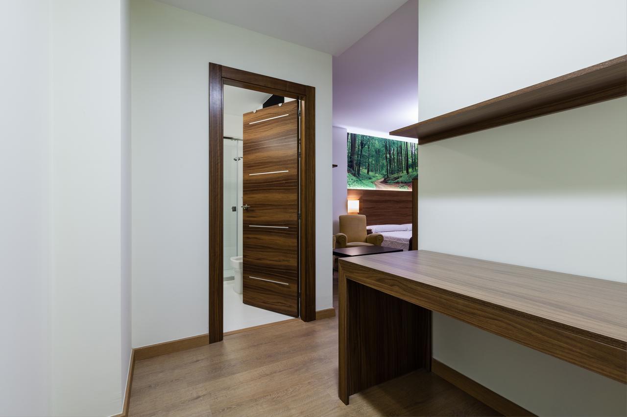 Hostal Arriola Гранада Екстериор снимка